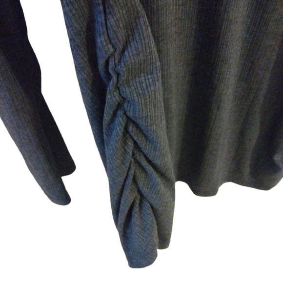 Lane Bryant Minimalist Soft Ruched Sides Scoop Neck 3/4 Sleeve Plus Tee  18/20 - Picture 4 of 5